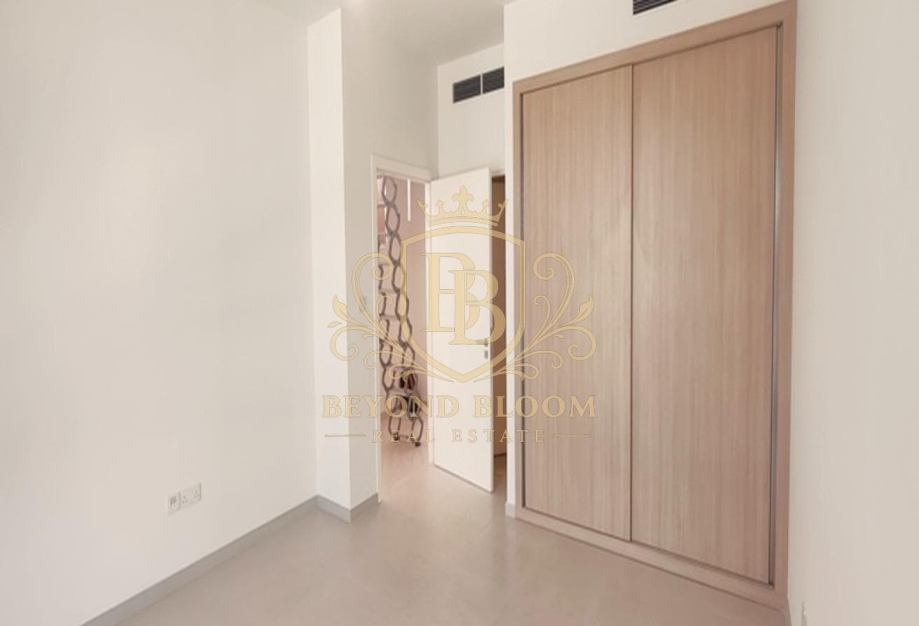Four-bedroom townhouse at Jebel Ali Village Villas, Jebel Ali — photo 2