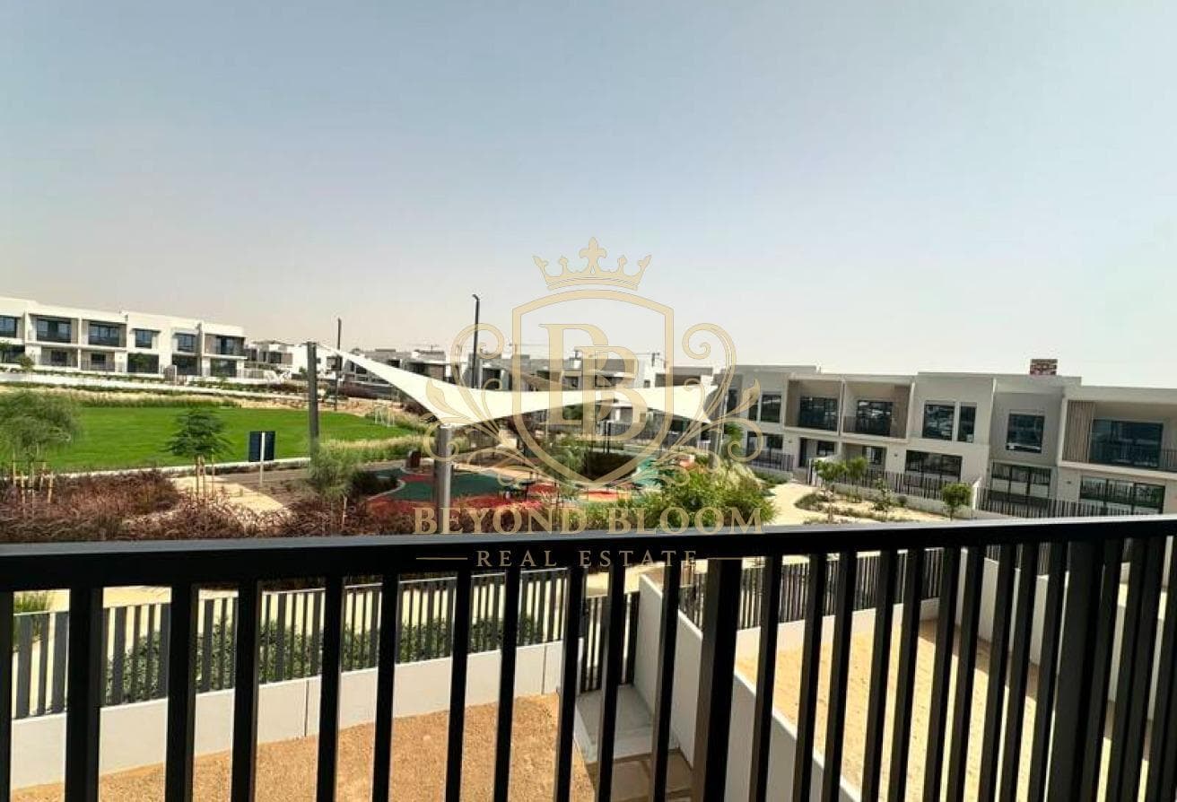 Four-bedroom townhouse at Jebel Ali Village Townhouses, Jebel Ali, 2,742 sq.ft — photo 2