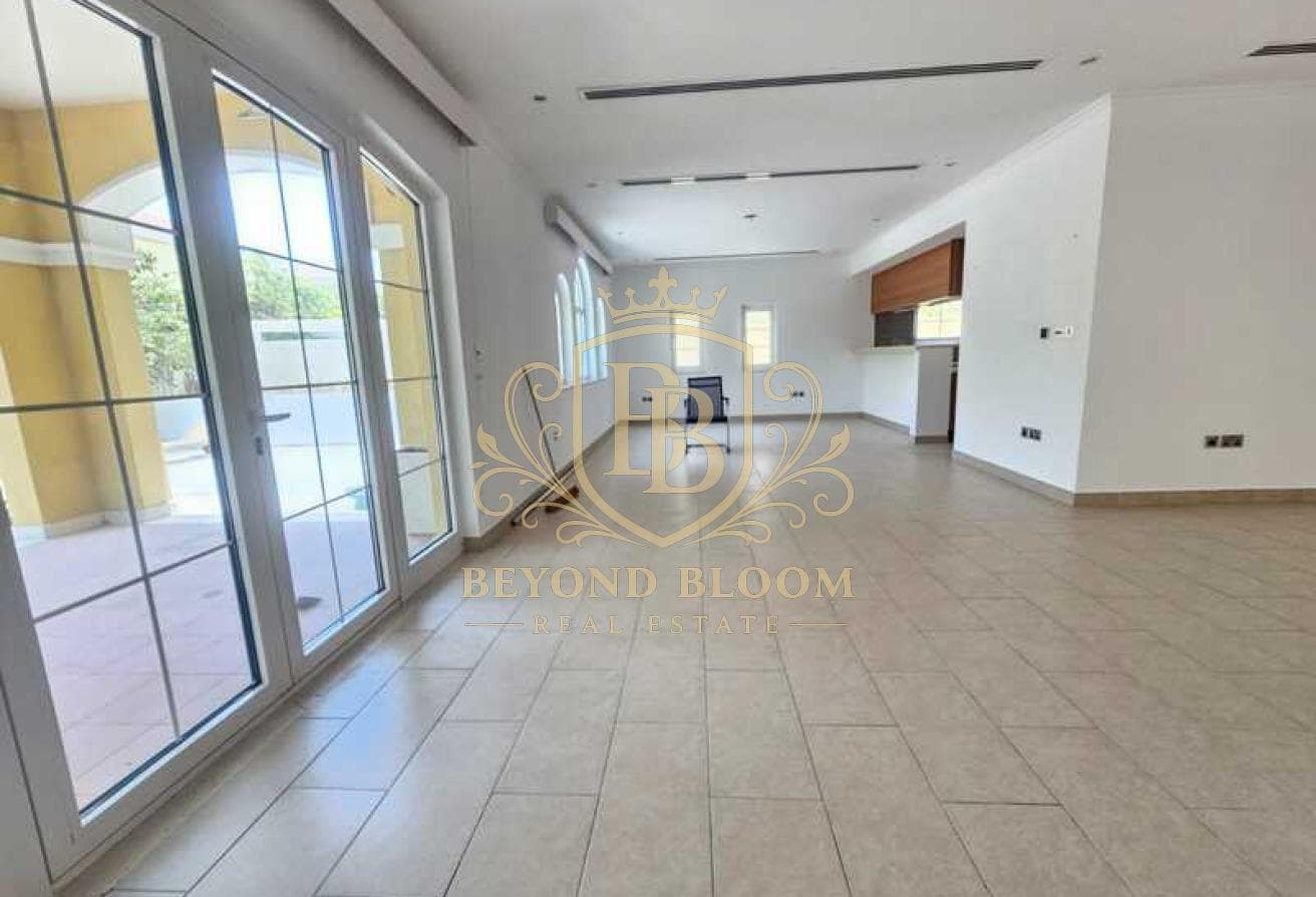 Three-bedroom villa at District 7, Jumeirah Park — photo 2