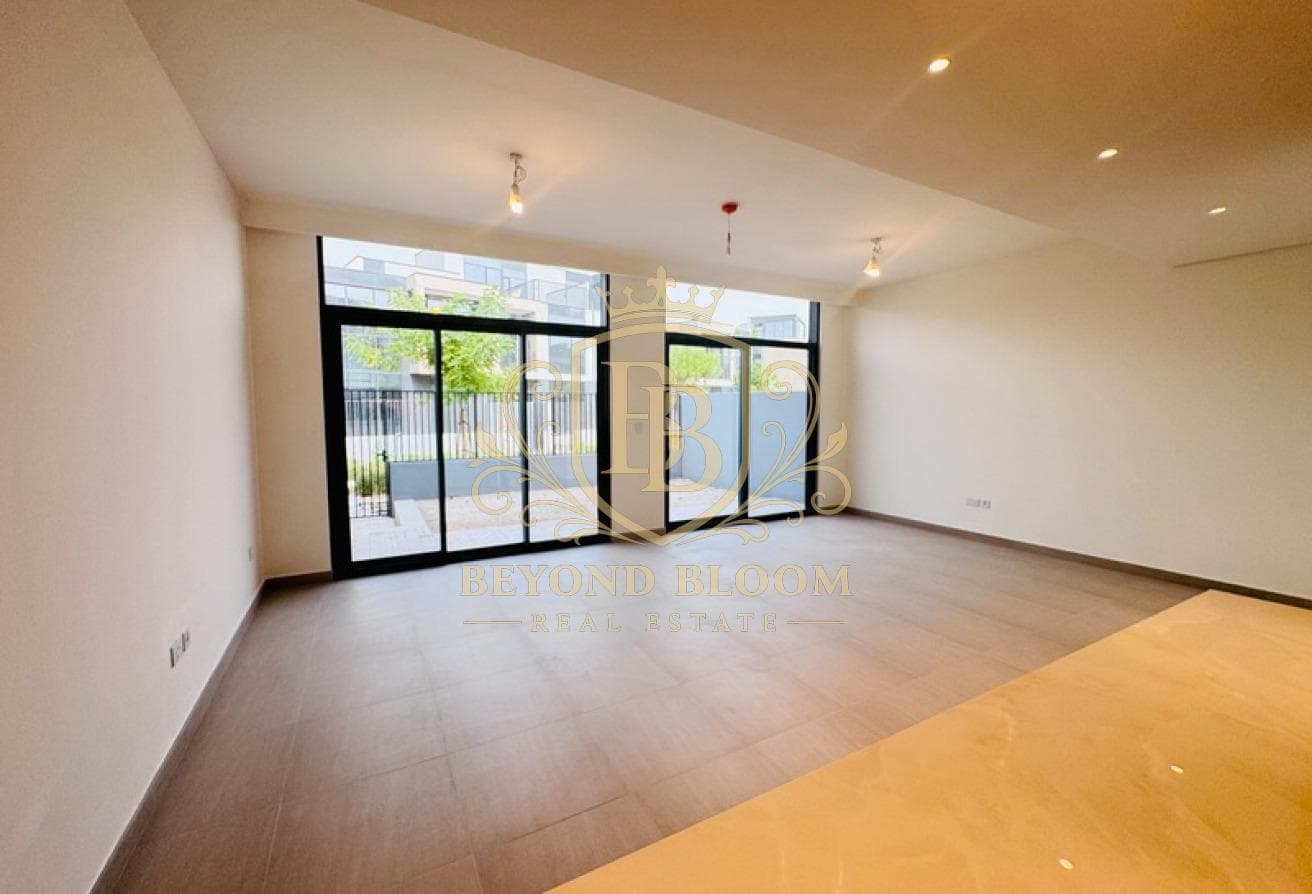 Three-bedroom villa at Mudon Al Ranim 6, Mudon — photo 2