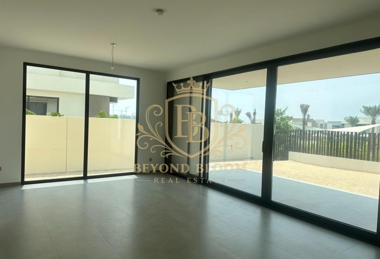 Five-bedroom villa at Jebel Ali Village Townhouses, Jebel Ali — photo 3