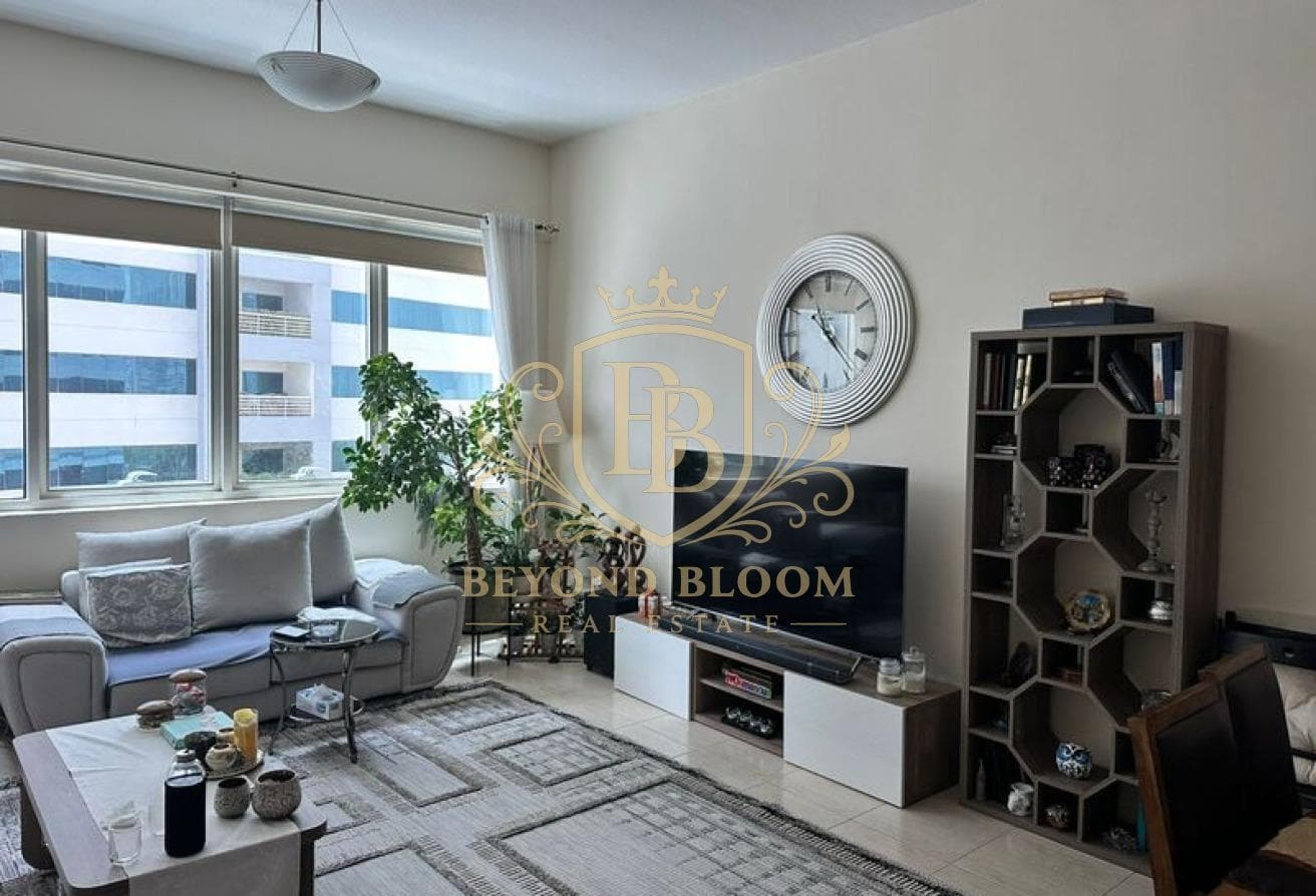 One-bedroom apartment at Olympic Park 1, Dubai Sports City