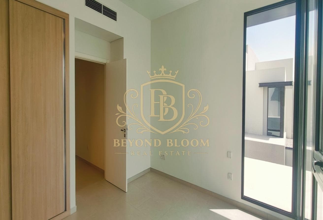 Four-bedroom townhouse at Jebel Ali Village Townhouses, Jebel Ali, 3,655 sq.ft — photo 2