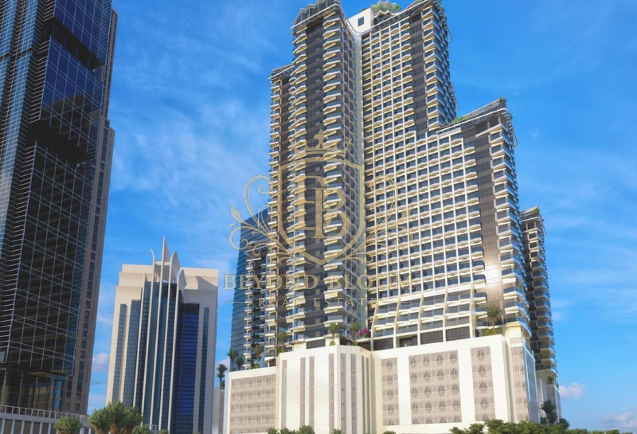 Three-bedroom apartment at Golf Views Seven City, Jumeirah Lake Towers