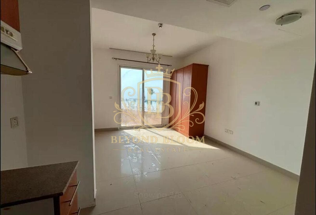 Studio apartment at Lakeside Tower D, Dubai Production City (IMPZ) — photo 2
